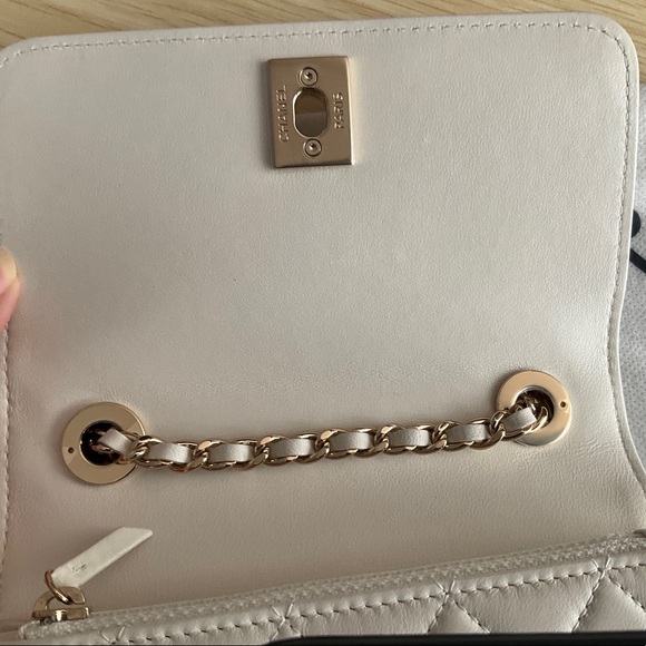 CHANEL Trendy CC Mini Wallet on Chain WOC White Cream Crossbody Bag - Picture 4 of 11